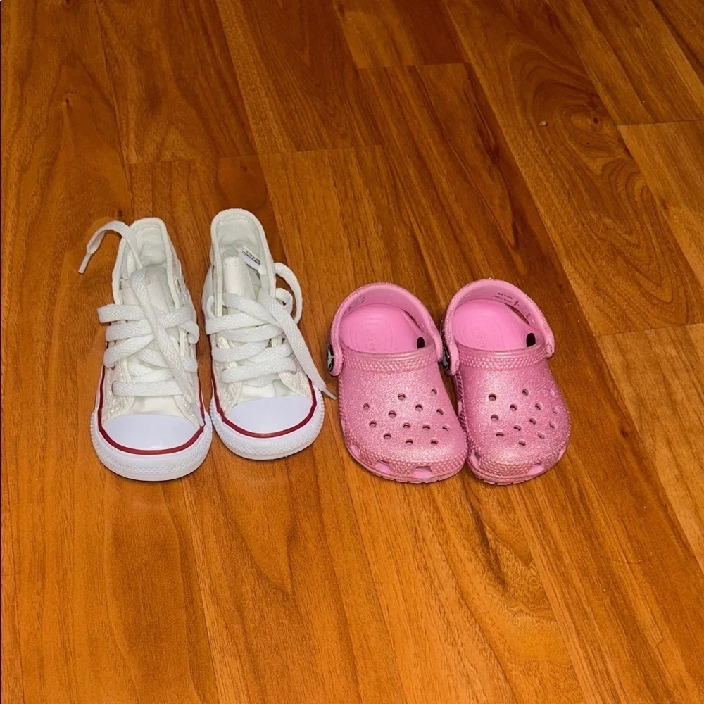 Kids' bundle 2 pairs of shoes White Sneakers and Pink Cross